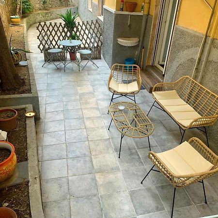 Bed and Breakfast La Casa Di Alice Salerno Exterior foto